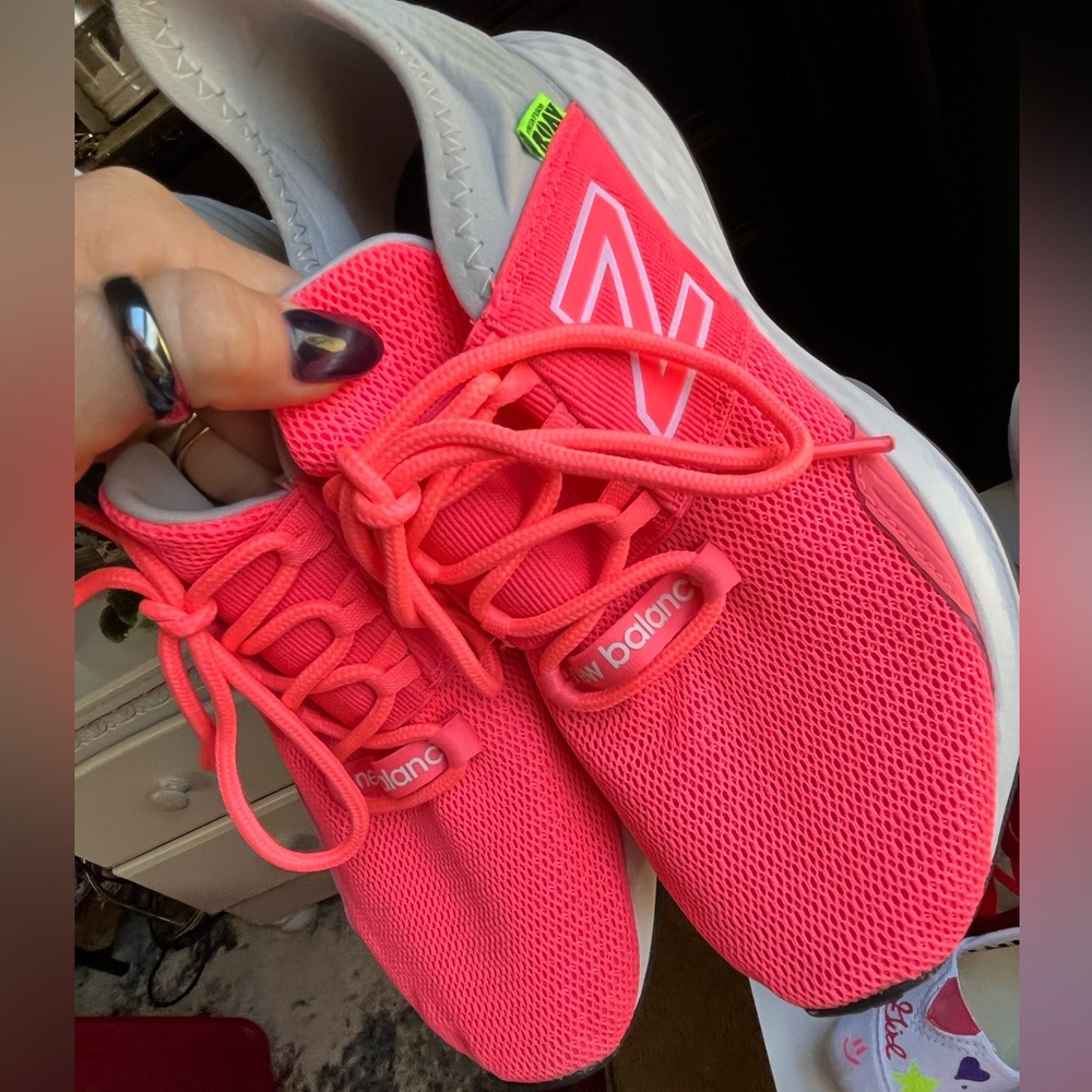 NB runners neon